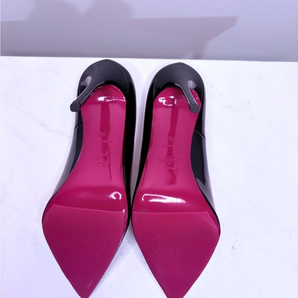 Christian Louboutin So Kate Black Patent Heels with Red Soles - Picture 7 of 7